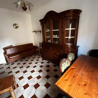 Credenza in legno di noce