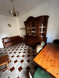 Credenza in legno di noce