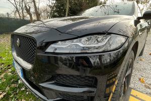 Jaguar F-Pace 2.0 AWD