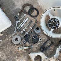 al migliore offerente svariatibpezzi moto