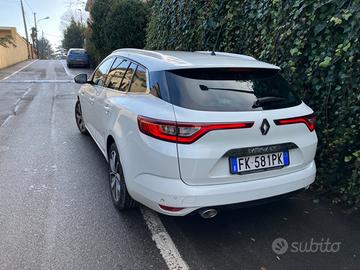 RENAULT megane sporter 2017