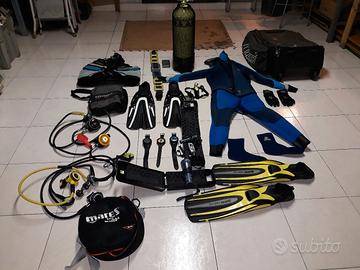 Equipaggiamento completo  da SUB.