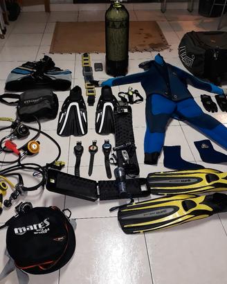 Equipaggiamento completo  da SUB.