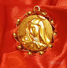 ciondolo Madonna in oro 