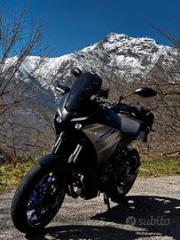 TRACER 7 - 2023 - ICON GREY