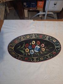 vassoio in ceramica dipinto a mano