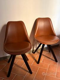 2 sedie design cognac con gambe in metallo