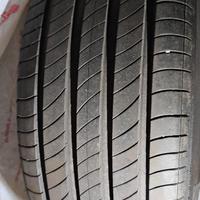 4  gomme Michelin 235 55 18 estive 100w