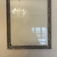 Cornice shabby grigio