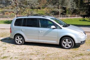Volkswagen Touran 2.0 TDI