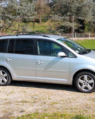 Volkswagen Touran 2.0 TDI