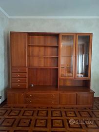 Credenza con base porta TV, vetrinetta e cassetti