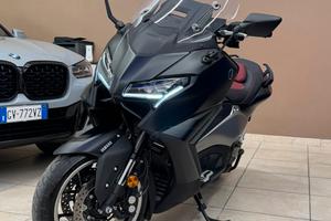 Yamaha TMAX 560 25ANNIVERSARIO