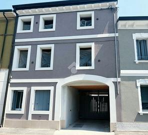VILLA A SCHIERA A ZEVIO
