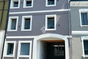VILLA A SCHIERA A ZEVIO