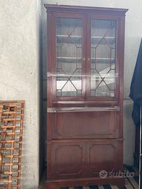 Mobile in palissandro con vetrinetta