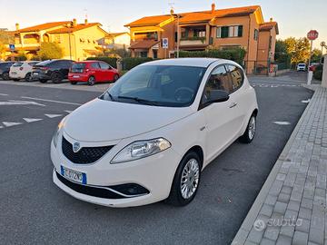 Lancia Y 2016