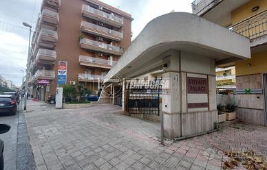 AMPIO BOX AUTO IN CENTRO A MILAZZO.