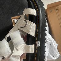 Sandali Dr martens