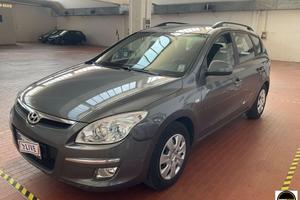 HYUNDAI i30 SW Benzina-57.000 Km-Neopatentati