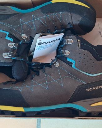 Scarponi trekking SCARPA 38,5 nuovi