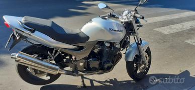 Kawasaki zr 750
