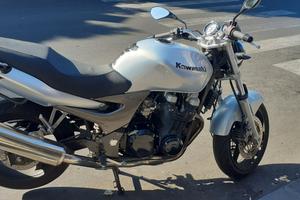 Kawasaki zr 750