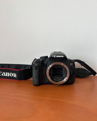 CANON Eos Kiss X6i