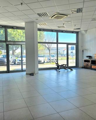NEGOZIO A SAVIGNANO SUL RUBICONE