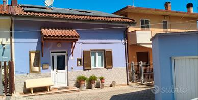 Splendida Casa Indipendente Ristrutturata con Giar