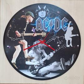 Orologio vinile omaggio agli Acdc 