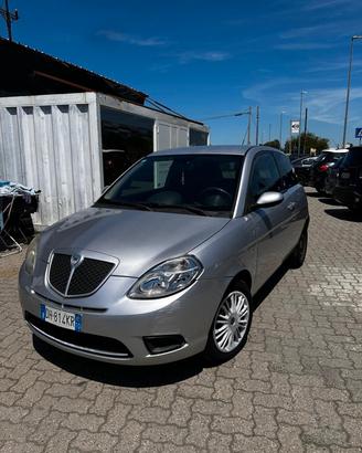 Lancia Ypsilon 1.2 Argento