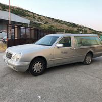 Autofunebre Mercedes-Benz 210 Biemme special cars