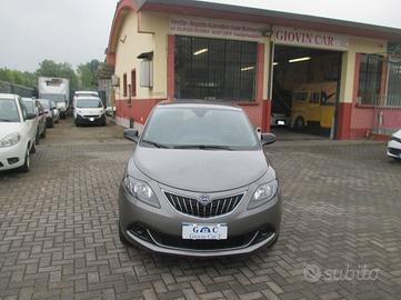 Lancia Ypsilon 1.0 FireFly Hybrid Ecochic Per Neop