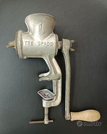 Tritacarne vintage Tre Spade