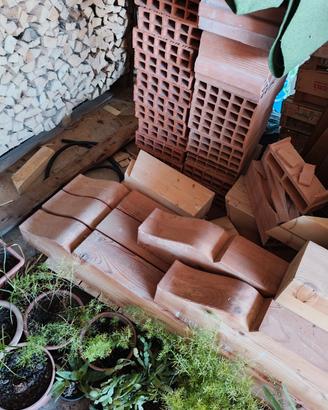 TRAVI IN LARICE con estremità sagomate