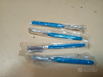 10 spazzolini denti da viaggio 