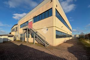 CAPANNONE A PODENZANO