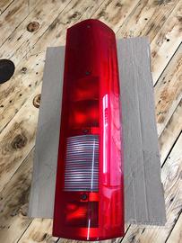 Fanale posteriore DX per Iveco Daily III furgonato