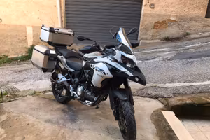 Benelli trk 502x