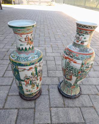 N. 2 VASI IN CERAMICA