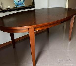 Tavolo ovale allungabile