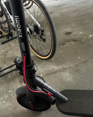 Monopattino Xiaomi Electric Scooter 4