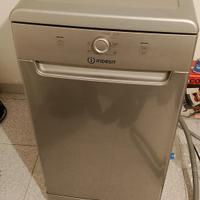 lavastoviglie Indesit 45 cm