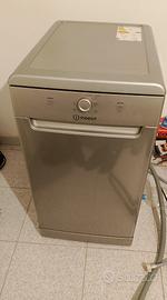 lavastoviglie Indesit 45 cm