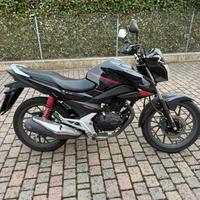 Moto honda cb125f