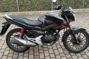 Moto honda cb125f