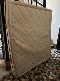 Materasso e rete matrimoniale