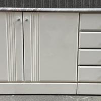 Mobiletto laccato lucido - piano in marmo