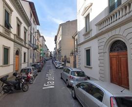 Stanza Singola- Fi LE CURE- LIBERA DA SUBITO